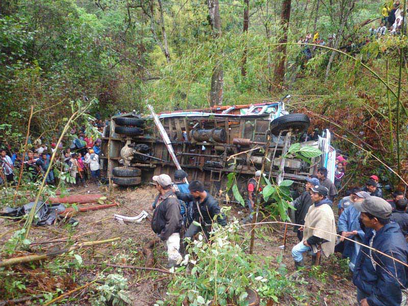 Cauca: Trágico accidente de vehículo tipo escalera enluta el municipio de Jambaló